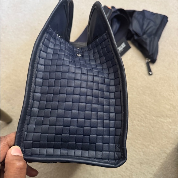 Unused MZ Wallace woven medium box tote in Dawn. Comes with dust bag and tag. - Picture 6 of 10